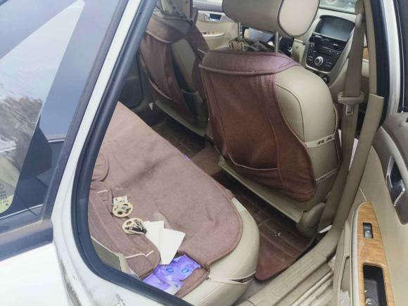 [苏州·豫N] 二手别克凯越2015款 1.5L 手动经典型