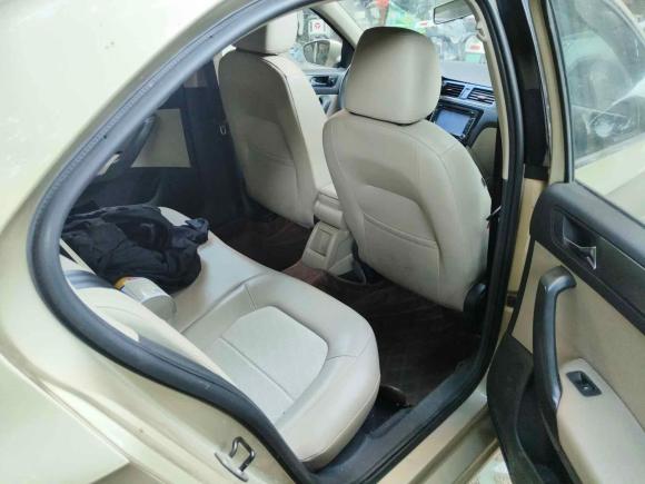 [成都·川A] 二手大众桑塔纳2013款 1.4L 手动舒适版