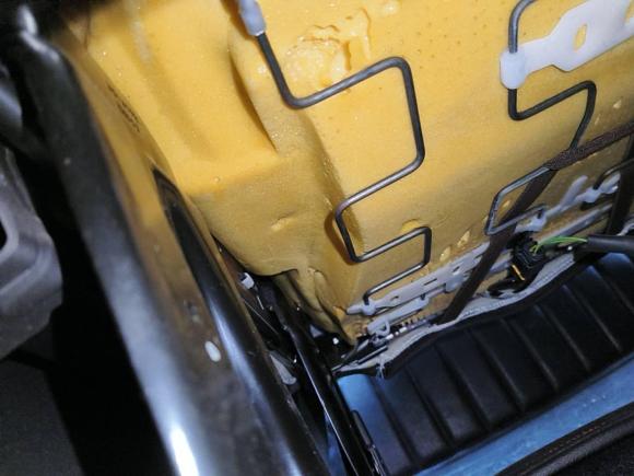 [西安·陕A] 二手雪铁龙雪铁龙C4L2015款 1.2T 自动豪华版