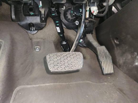 [济南·鲁A] 二手别克威朗2017款 三厢 15S 自动领先型