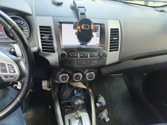 [上海·沪B] 二手三菱欧蓝德2010款 劲界 3.0 豪华版