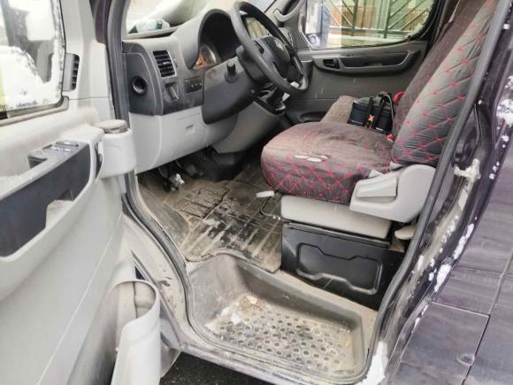 [南京·苏A] 二手东风御风御风2021款 2.3T V9物流车长轴中顶6-9座国V WP2.3