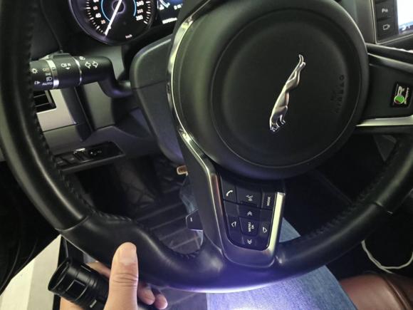 [苏州·浙A] 二手捷豹捷豹XF2016款 XF 2.0T 两驱R-Sport运动版