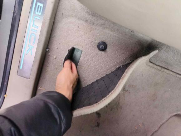 [无锡·粤B] 二手别克别克GL82011款 3.0L XT豪华商务旗舰版