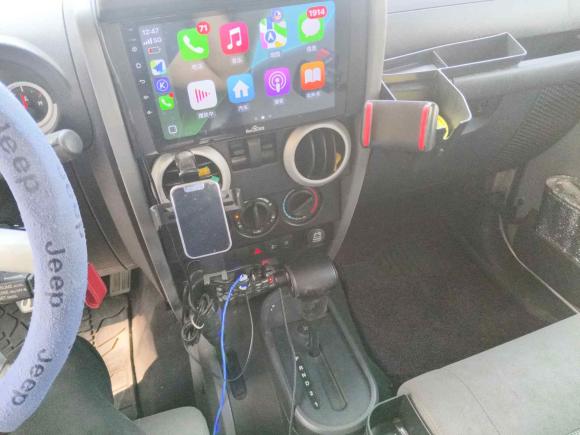 [上海·苏U] 二手Jeep牧马人2010款 3.8L Sahara 两门版