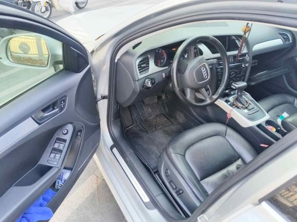 [上海·沪M] 二手奥迪奥迪A4L2012款 2.0 TFSI 自动标准型