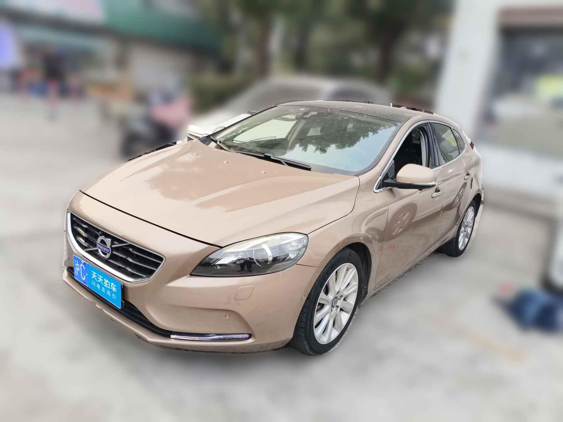 [上海·沪C] 沃尔沃沃尔沃V402014款 2.0T 智雅版