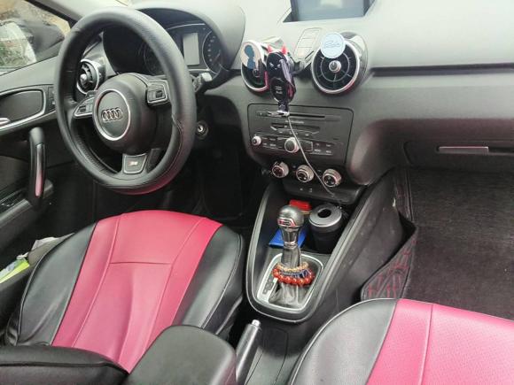 [南京·苏A] 二手奥迪奥迪A12014款 30 TFSI 舒适型