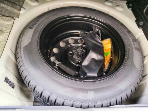 [无锡·苏B] 二手标致标致30082015款 2.0L 自动潮流版