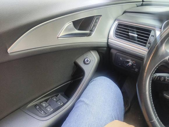 [广州·粤S] 二手奥迪奥迪A6L2018款 30周年年型 35 TFSI 运动型