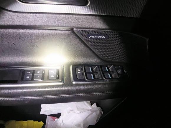 [嘉兴·赣G] 二手捷豹捷豹XFL2017款 XFL 2.0T 200PS 豪华版