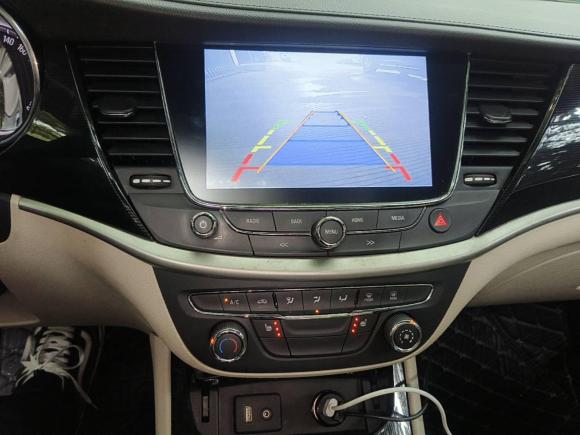 [广州·粤R] 二手别克威朗2015款 三厢 15S 自动领先型