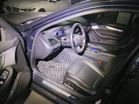 [上海·沪C] 二手凯迪拉克凯迪拉克CT52021款 28T 豪华型