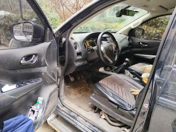 [西安·陕U] 二手日产途达2020款 2.5L XE 手动两驱精英版