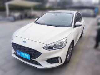 福特福克斯2020款 两厢 EcoBoost 180 自动锋潮型