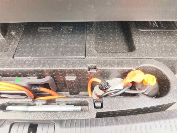 [上海·沪A] 二手荣威荣威i6新能源2017款 45T 混动互联智享版