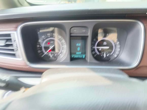 [无锡·苏B] 二手别克别克GL82018款 28T 豪华型 国VI