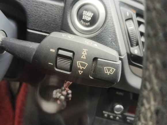 [温州·浙B] 二手宝马宝马X12013款 sDrive18i 时尚型