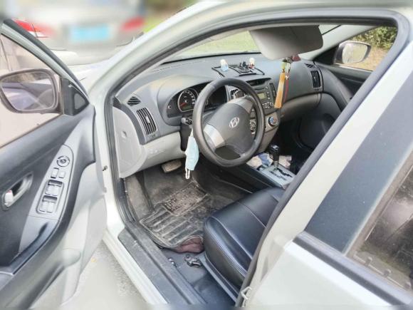[上海·浙A] 二手现代悦动2011款 1.6L 自动舒适型