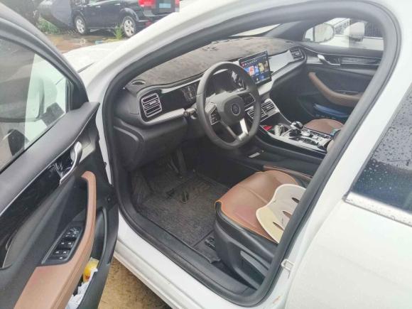 [广州·粤A] 二手比亚迪秦PLUS2021款 DM-i 120KM 尊贵型