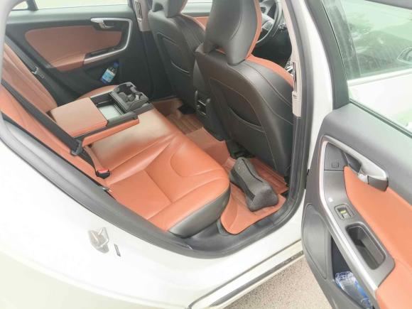 [嘉兴·浙F] 二手沃尔沃沃尔沃V602015款 T5 智雅版