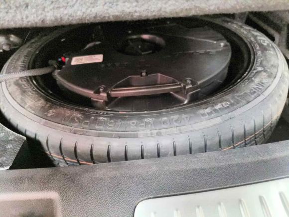 [上海·沪C] 二手凯迪拉克凯迪拉克XT52021款 2.0T 两驱豪华型