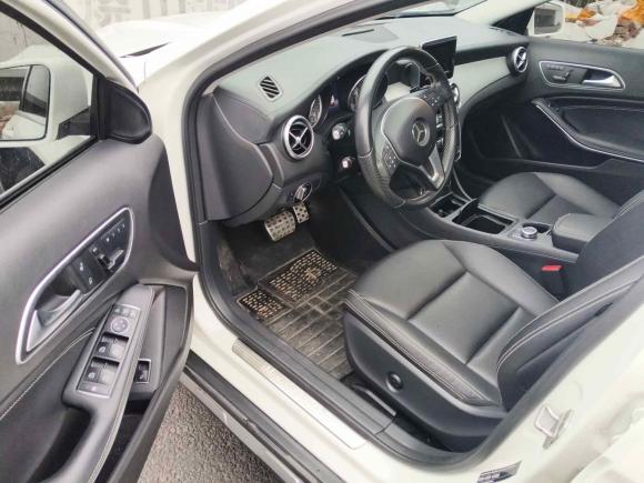 [济南·鲁A] 二手奔驰奔驰GLA2015款 GLA 220 4MATIC 豪华型