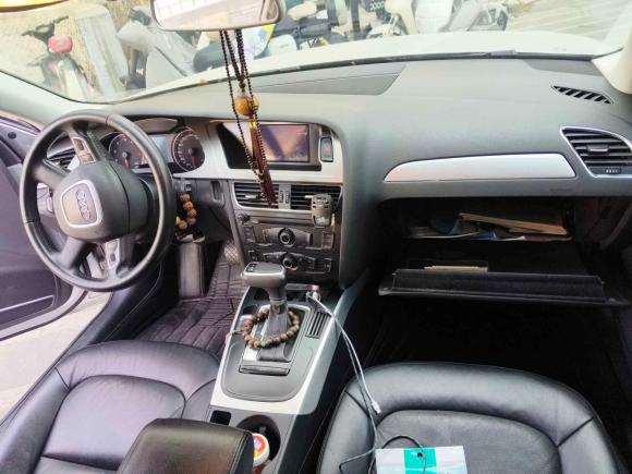 [上海·沪M] 二手奥迪奥迪A4L2012款 2.0 TFSI 自动标准型