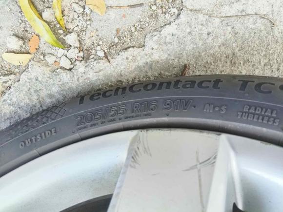 [深圳·粤B] 二手大众途安2013款 1.4T 手动舒适版5座