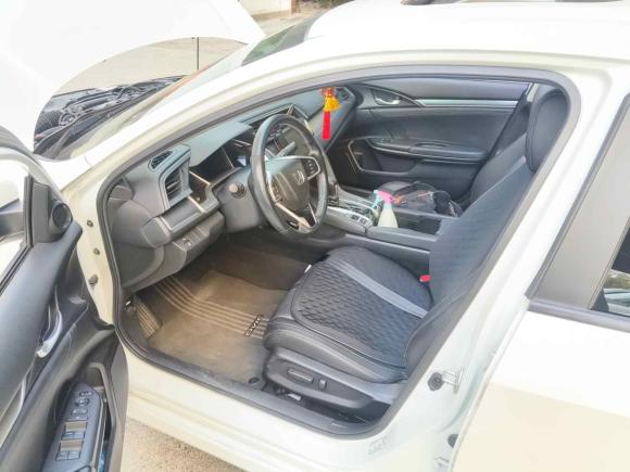 [上海·沪B] 二手本田思域2016款 220TURBO CVT尊贵版