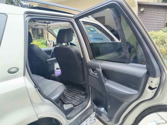 [上海·沪M] 二手路虎神行者22012款 2.2T SD4 SE柴油版