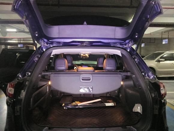 [武汉·鄂A] 二手Jeep自由光2017款 2.4L 领先版