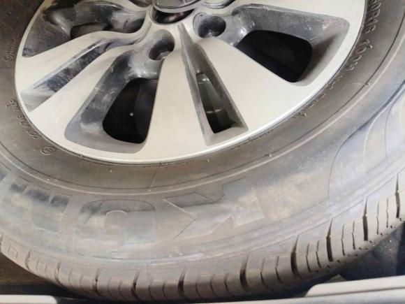 [杭州·沪C] 二手起亚狮跑2013款 2.0L 自动两驱版GLS