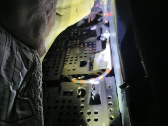 [深圳·粤B] 二手奔驰奔驰C级2018款 C 200 L 运动版