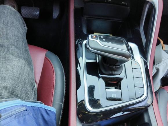 [上海·沪C] 二手上汽大通MAXUS大通T902021款 2.0T双增压 自动四驱高底盘豪华型标箱