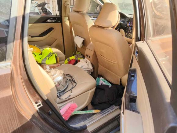 [苏州·苏U] 二手宝骏宝骏7302014款 1.5L 手动豪华型 7座