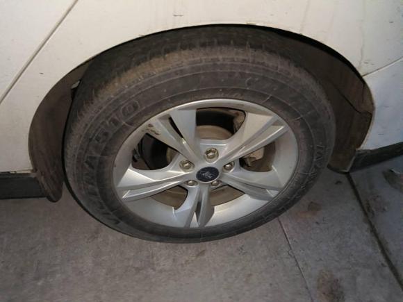 [青岛·鲁B] 二手福特福克斯2018款 三厢经典 1.6L 自动舒适型智行版