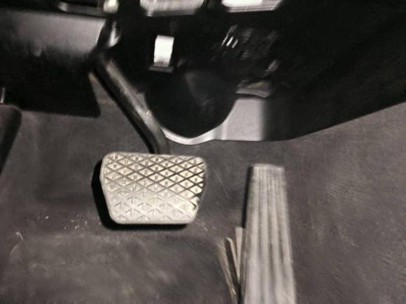 [青岛·鲁B] 二手宝马宝马3系2011款 320i 时尚型