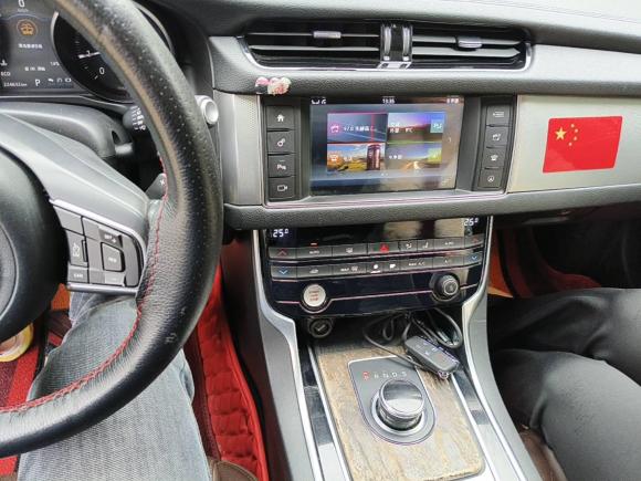 [无锡·苏B] 二手捷豹捷豹XFL2017款 XFL 2.0T 200PS 豪华版