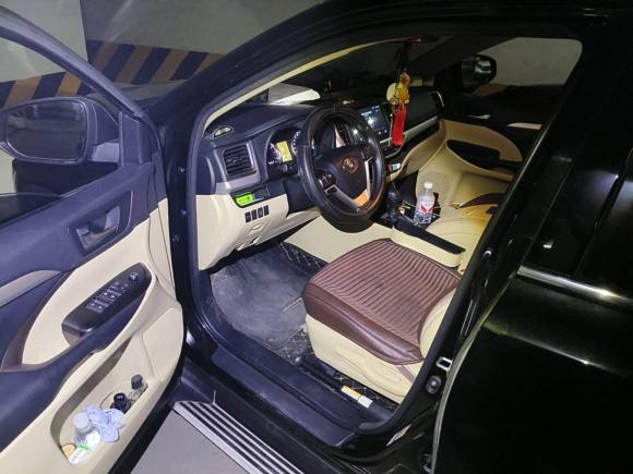 [成都·川A] 二手丰田汉兰达2018款 2.0T 两驱精英版 5座 国V