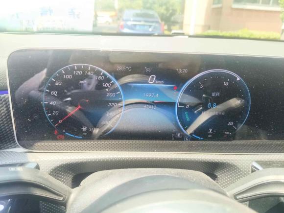 [上海·沪C] 二手奔驰奔驰A级2019款 A 200 L 运动轿车