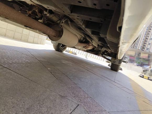 [济南·鲁A] 二手福特新世代全顺2016款 2.2T长轴6/7座中顶多功能车