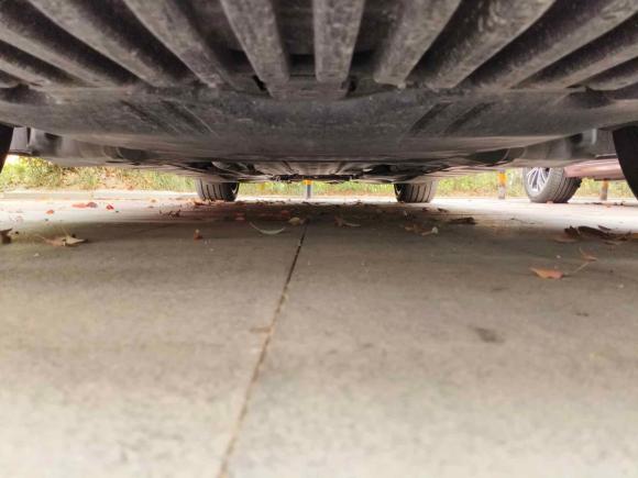 [无锡·苏B] 二手奔驰奔驰E级新能源2022款 改款三 E 350 e L 插电式混合动力轿车