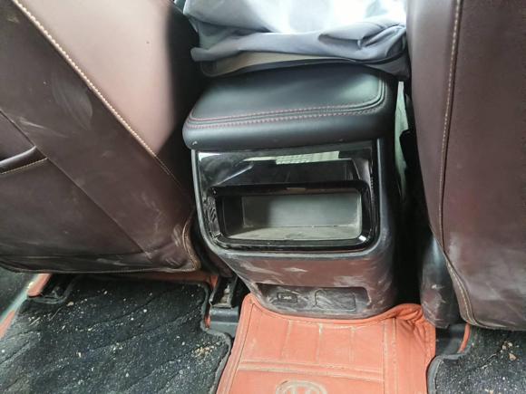 [武汉·鄂W] 二手长安长安览拓者2023款 2.0T自动四驱汽油精英型长箱