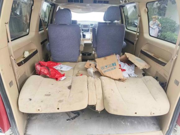 [嘉兴·浙F] 二手金杯阁瑞斯2014款 2.7L豪华型短轴7座2TR