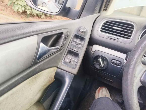 [南通·苏F] 二手大众高尔夫2011款 1.6 手动时尚型