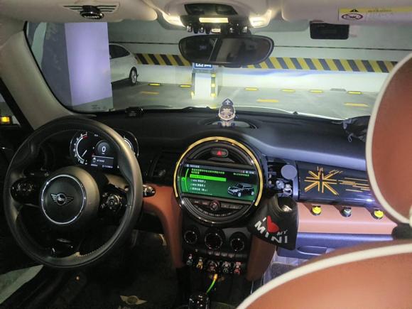 [成都·川A] 二手MINIMINI2021款 1.5T COOPER 艺术家