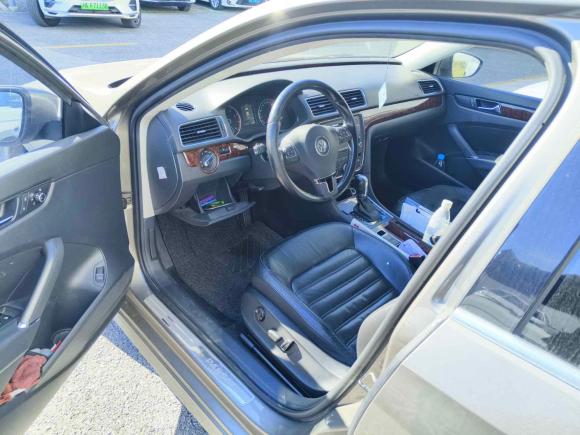 [上海·沪M] 二手大众帕萨特2011款 1.8TSI DSG御尊版