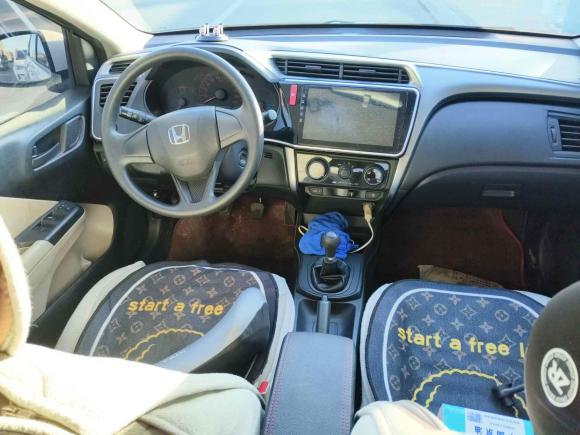 [青岛·鲁B] 二手本田锋范2015款 1.5L 手动舒适版