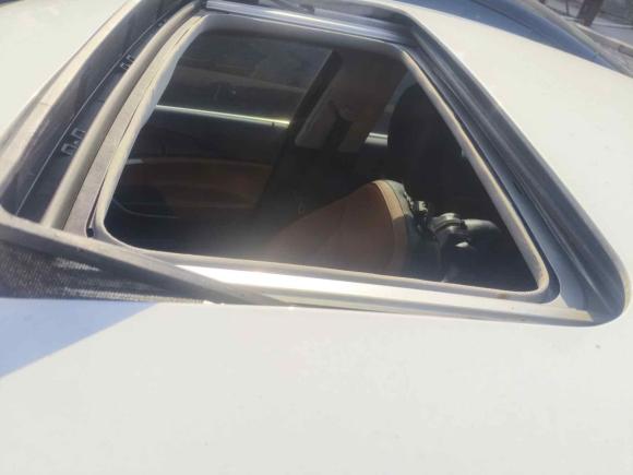 [上海·沪C] 二手别克君威2015款 1.6T 精英技术型